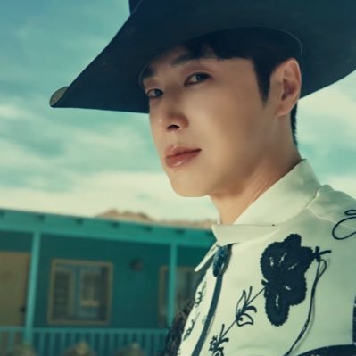 coolcatbasil's profile picture. ユノとチャンミン2人の東方神起の全てが好きです♡ ビギスト&カシオペアACE☆ 人見知りで無愛想です。慣れてくると関西人気質。ほとんどのイベに顔だしてるバボですがレポは苦手な役立たず🤣 2019.1.5 釜山サイン会初参加で震えました💓