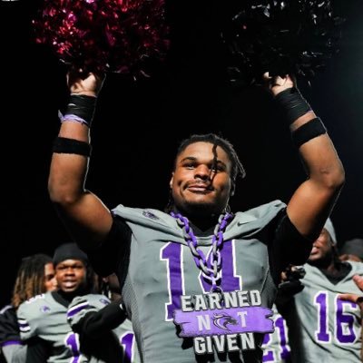 Dfranklin32's profile picture. @RidgeViewF_Ball 5’11 200 Hybrid LB c/o 2026📲863-978-7283 djuan.franklin10@gmail.com || Hudl https://t.co/AssnpEvJSB