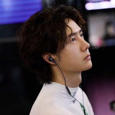 helpeachotherto's profile picture. 🐾盗墓笔记 🧡 | รับปรึกษาปัญหากฎหมาย 🖤