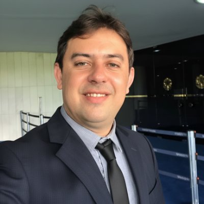 leoferreirabra's profile picture. 📻 Radialista
🎓 Graduando em Jornalismo 5/8
🎙️Apresentador na Agreste FM 107,5  das 11h às 13 de seg a sex.
Diretor de programação da Rádio Rural de Guarabira