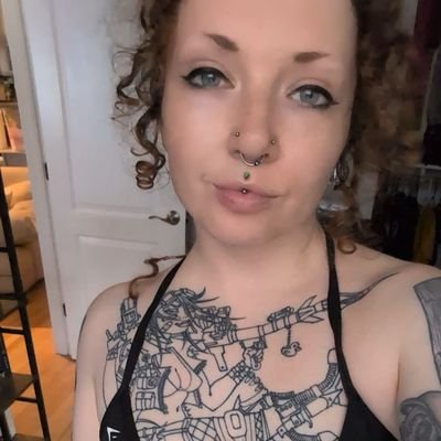 lilsaltysweet's profile picture. egg punk