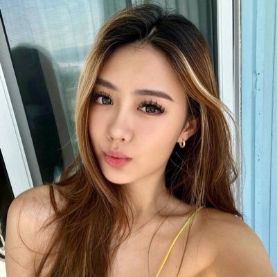 AndyHsiung's profile picture. ✨ “Living each day with gratitude, chasing dreams bigger than fears, and learning that happiness comes from the little things — a good cup of coffee, a deep con