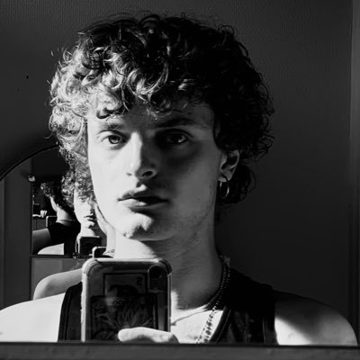 z0uuuz Profile Picture