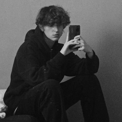 mathislucien0's profile picture. 