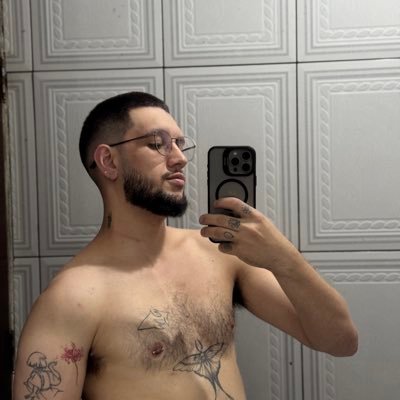 _myxto's profile picture. 🫠