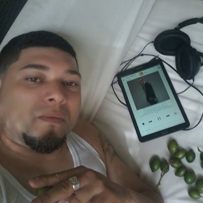 eltripicapr's profile picture. Me gusta la sinceridad honestidad  , vivir la vida al maximo y correcto