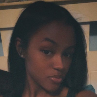 leahmckenzieee's profile picture. Just here to yap