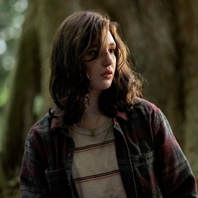 lauraslees's profile picture. if you’re gonna kill me do it completely
