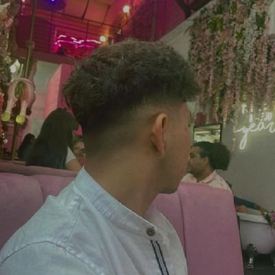 VetwineM's profile picture. ....