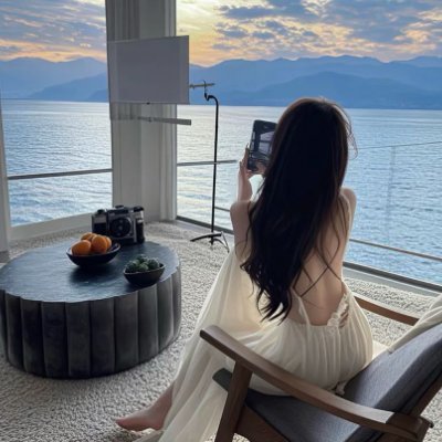 fhctj37163822's profile picture. A gentle soul with a curious mind calm, independent, and quietly confident. I enjoy meaningful talks, soft laughter, and people with kind hearts.