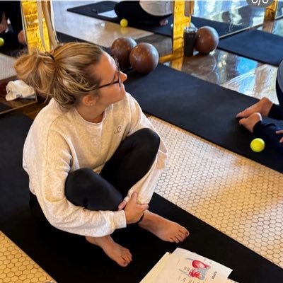 ErinTParty's profile picture. Barre + Jesus Christ ✝️ “Saint Michael the Archangel, defend us in battle. Protect us from all evil. Amen 🙏 ✝️👑