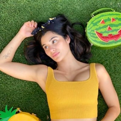 BloodNBoneBabe's profile picture. Just cause people say I did that thing they think I did, that don’t mean I did. I’m building something. #MV #MS #RP #OC 🔞 MDNI #Auntie