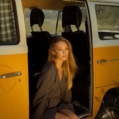 Bloomingtulipus's profile picture. I love life and maintain self-discipline. Traveling, fitness, yoga, and billiards are all part of my life. I only hang out with sincere and peaceful people