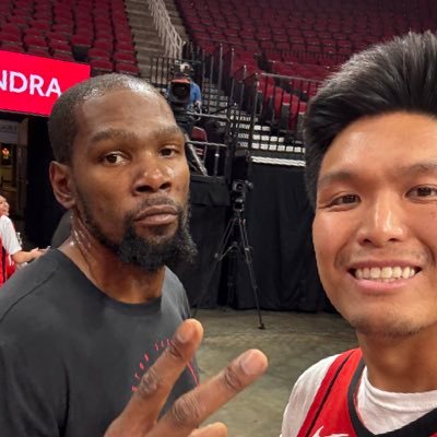 TommyHuynher's profile picture. Asian residing in Nawfside, Houston.