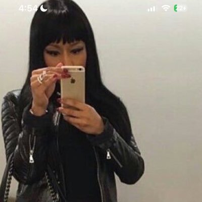 camsoraww_'s profile picture. 18
