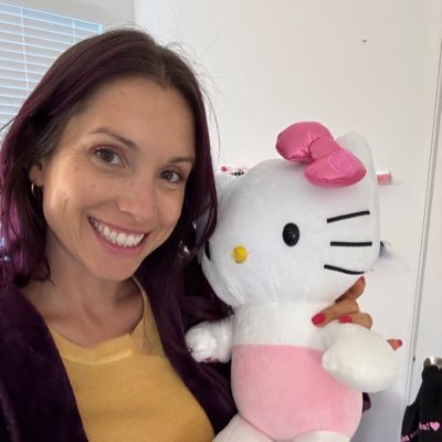 AoifeSlate's profile picture. NEW TWITTER ACCOUNT #Constitutionalist |1A|2A|#NotAnotherDemocrat #AmericaFirst @Pontifex | Trekker | Real Feminism