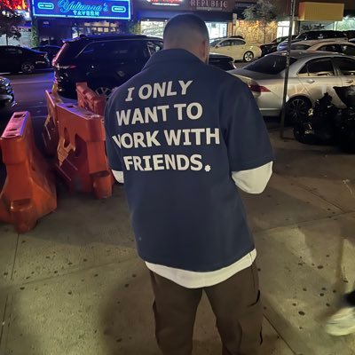 Brrrandon_'s profile picture. be like water