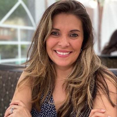 CarolViviUGC's profile picture. carolvivicreates@gmail.com - Latina Gen X UGC creator of Spanish and English content. Let’s connect! #UGC #UGCCreator #UGCCreators #LatinaCreator #UCGSpanish