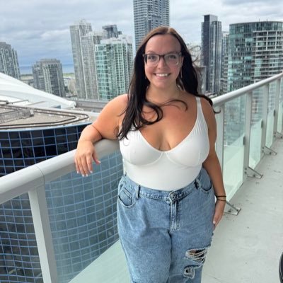 amberb313's profile picture. eros and thanatos 👄 |