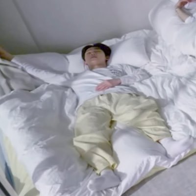 withoruntold's profile picture. 