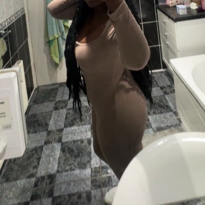 sheaintmepookie's profile picture. Not in the mood 🙄😴💤 #brattydom #walletdrainer #dontwastemytime