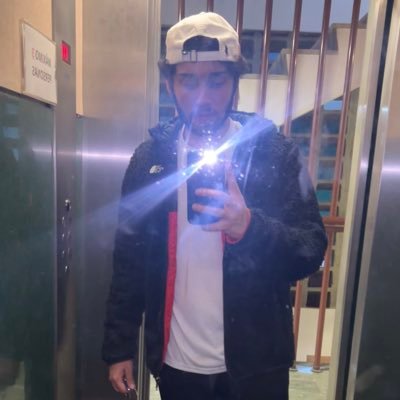 Ac1Oliver's profile picture. 📈🌊 To the moon 🌚