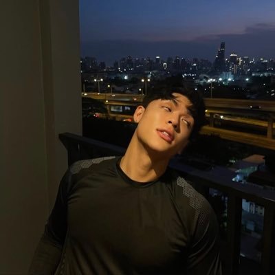 Kawachiii09's profile picture. xz❤️,wyb💚,JG💜❤️🐻🐧💖ต้าวอ้วมQuinzly “รู้ว่ายูทำได้แต่เดี๋ยวไอทำให้”