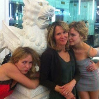 eIizabeth_berg's profile picture. 