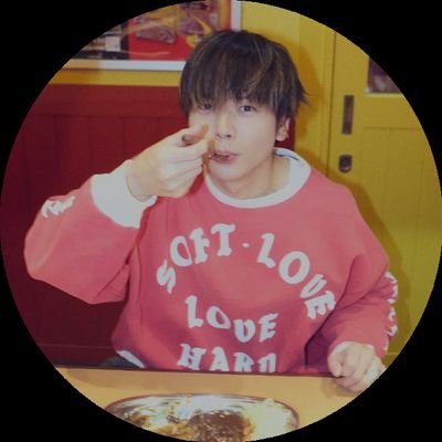 otsukarensummer's profile picture. 雑多(ニューヨーク・まっすー・サンリオ・数学・かれんたん)     |     ツイ消し多め     |     ｱｸ数学試験12.10