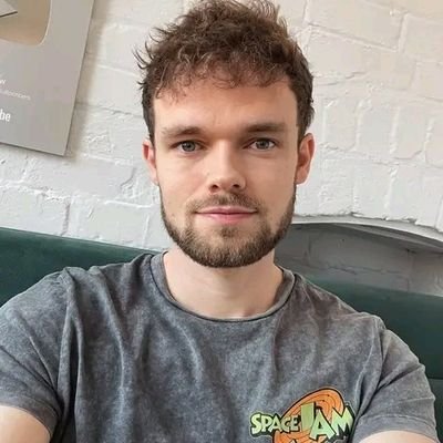 jtw58619's profile picture. Singer-songwriter.