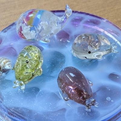 harunoyugure86's profile picture. アラフィフ2児の母。ド素人から独学でレジン作家を目指しています。
無言フォローですみません。