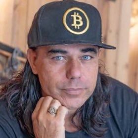 Dlditalhuttu's profile picture. In #BTC since 2013 👊🏻 All-in $BTC legend since 2017! 🚀 EARN #Bitcoin DAILY 💰 Master Bitcoin, Blockchain & Life 🏝️ 🎦 #allinthebitcoinfamily More Info ⬇️