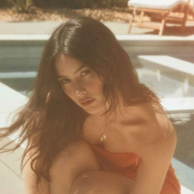 gonebuthello's profile picture. look at me, i feel homesick #taygraciebrina