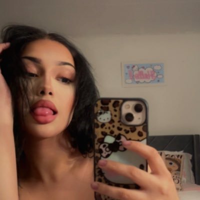 destroylanie's profile picture. psykotic
