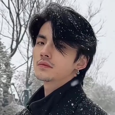 Haru_Sunshinen's profile picture. “I don’t chase the sun — I become it.” ☀️🔥