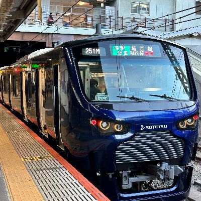 daev's profile picture. I'm almost wise enough to know what I am talking about. 🇦🇺🌈🇯🇵