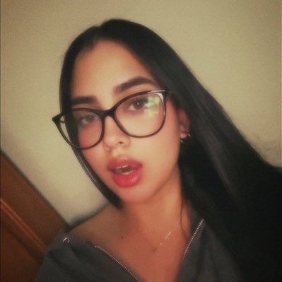 asandoval28_'s profile picture. Certified flower girl 💐🌷 ♓︎ https://t.co/brzc31Imkt