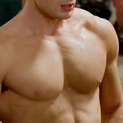 MERICASASS__'s profile picture. ⠀⠀        ❛ under co. ❜