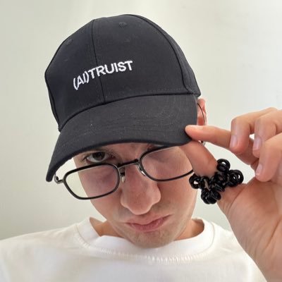 ukrstam's profile picture. i like it deep when it comes to tech ::= hustlering in vc