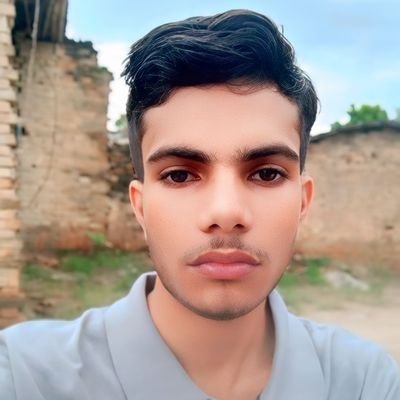 Princekumar____'s profile picture. बुरा कैसे कह दें वक्त को जनाब यही तो सबकी असलियत बताता है..!!