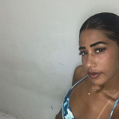 beavasconcelos0's profile picture. ódio e amor caminham lado a lado...