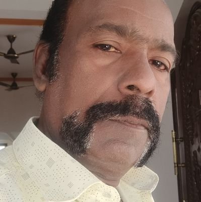 neivilaiisreal's profile picture. .