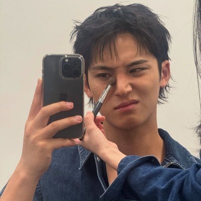 jeoluvss's profile picture. kidney function is not a right it’s a privilege