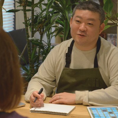 ShikakeYamazaki's profile picture. おかずやごはんだけでは栄養バランスが悪いので、定食のように【戦略＋制作＋フォロー（ごはん・おかず・味噌汁）】をまとめた、しっくりくる販促ツール+αをご提供｜👤Apple社や中小企業支援機関を経て独立9年目｜🏠販促パートナー「しかけづくり」代表｜お気軽にDMください😀