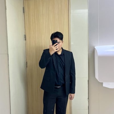 DL072019's profile picture. 30-183-95 | | Introvert 🌈 🐶