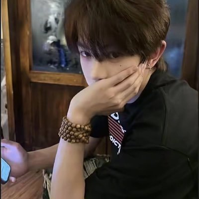 jshn244814's profile picture. 注定结局悲惨