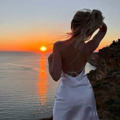 claudi25496's profile picture. Sweet but dangerous😈
Just a blonde with wild thoughts ...
Discover my world🔥👇🏻