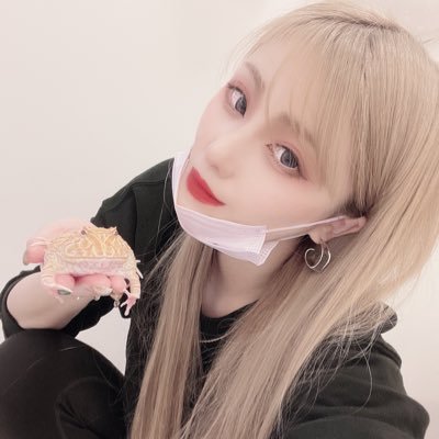 90neki's profile picture. フトアゴ8匹レオパ6匹ニシアフ1匹ポールパイソン3匹クレス1匹ツノガエル1匹の飼育者してます。爬虫類兼普段の呟き。ゲーマー。ほぼうちの個体はsukerep産です。あ。焼肉大好きです。