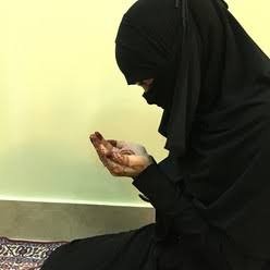 ArujFatima50's profile picture. 