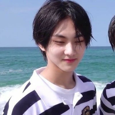 shennhee's profile picture. ENFP - A ! 🌷ㅤㅤㅤㅤㅤㅤㅤ🍀 ㅤㅤㅤㅤㅤㅤㅤㅤㅤㅤㅤㅤㅤㅤㅤㅤ take the risk for a chance